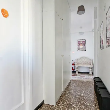 Bigfamilyflats - San Giovanni Basilica Apartment *